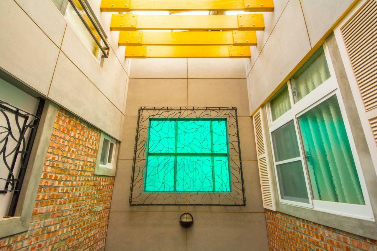 Dearhouse Apartment Tainan Exterior photo