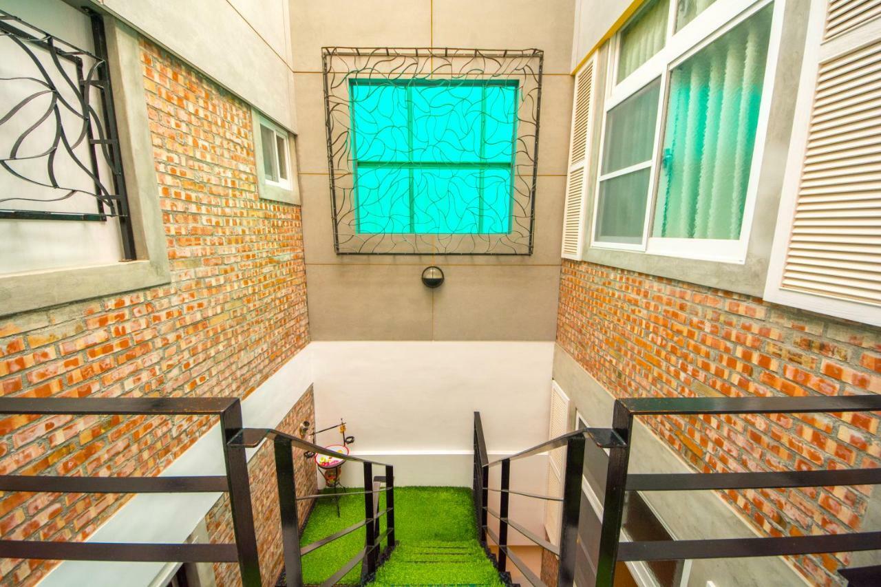Dearhouse Apartment Tainan Exterior photo